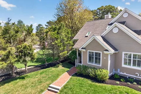 Exterior - 2 Quinns Way UNIT 2, Mashpee, MA 02649 photo 2 of 5