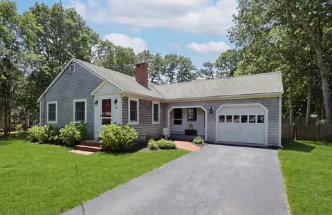 55 Scholl Ave, West Yarmouth, MA 02673