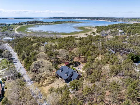 360 Pilgrim Spring Rd, Wellfleet, MA 02667