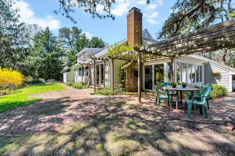 20 Bantry Ln, Brewster, MA 02631