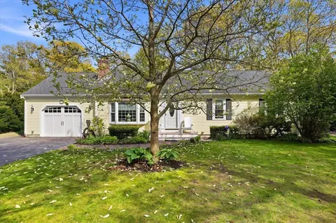 24 Starlight Dr, Marstons Mills, MA 02648 photo 2