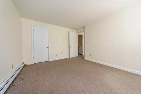 Bedroom - 2926 Main St, Brewster, MA 02631 photo 5 of 6
