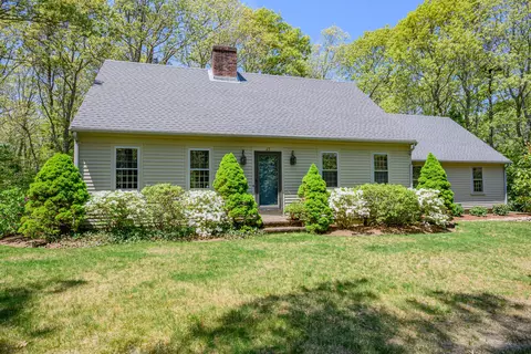 43 Village Dr, East Sandwich, MA 02537