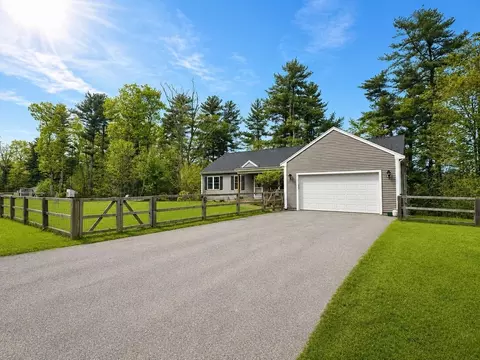 1 Doctor Braley Rd, Rochester, MA 02770