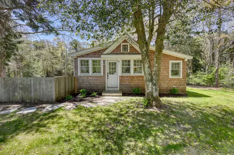 95 Great Marsh Rd, Centerville, MA 02632