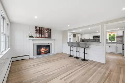 14 Ahab Rd, Yarmouth Port, MA 02675