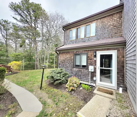 49 Round House Rd, Bourne, MA 02532