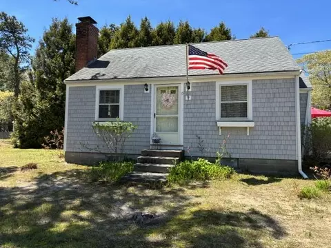 15 Ploughed Neck Rd, East Sandwich, MA 02537