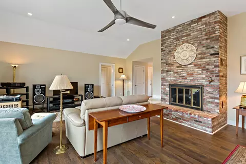 Living - 107 Abbey Gate, Cotuit, MA 02635 photo 2 of 2