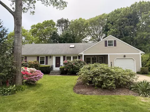 135 Diane Ave, South Yarmouth, MA 02664