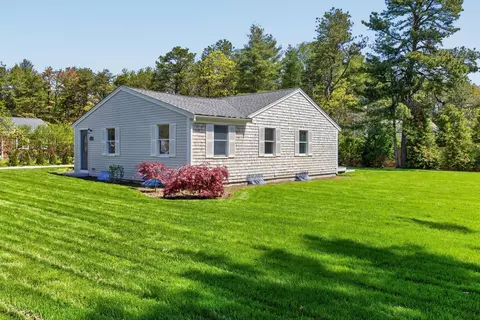 Exterior - 114 Orchard Rd, Mashpee, MA 02649 photo 2 of 3