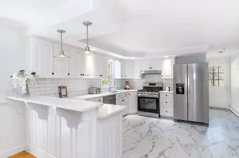 Kitchen - 191 James Cir, Mashpee, MA 02649 photo 1 of 3