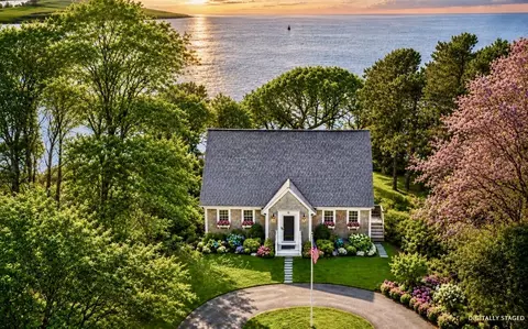 31 Albion Way, South Dennis, MA 02660