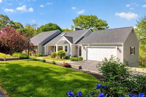 64 Wingfoot Dr, Yarmouth Port, MA 02675