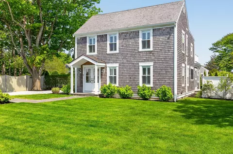 320 Old Harbor Rd, Chatham, MA 02633