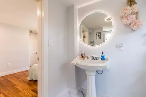 26 Wilson Ave, Buzzards Bay, MA 02532 photo 17