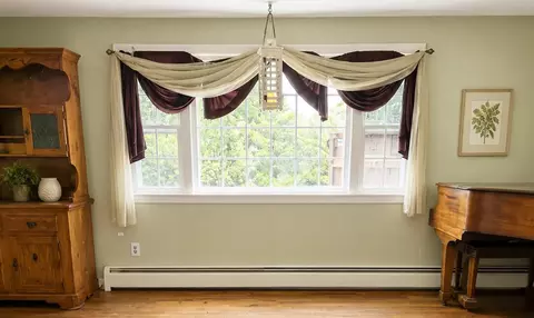 Living - 39 Indian Trl, Centerville, MA 02632 photo 1 of 1