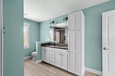 Bath - 2 Beach Plum Lane U E Ln #E, Bourne, MA 02532 photo 2 of 3