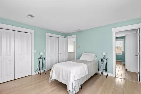 Bedroom - 2 Beach Plum Lane U E Ln #E, Bourne, MA 02532 photo 4 of 5