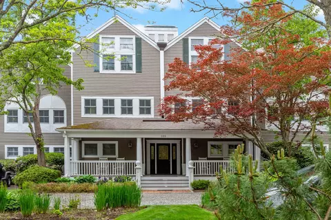 105 Parker Rd UNIT B, Osterville, MA 02655