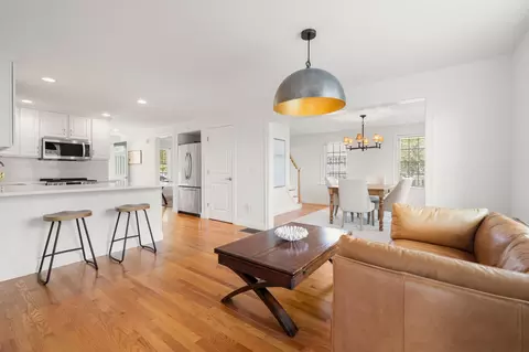 10 Bluestone Ter, East Sandwich, MA 02537