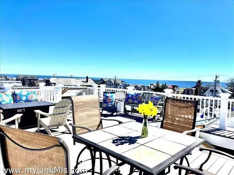 37 Circuit Ave UNIT 4, Oak Bluffs, MA 02557