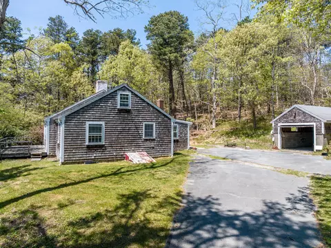 2031 Old Kings Hwy, Wellfleet, MA 02667