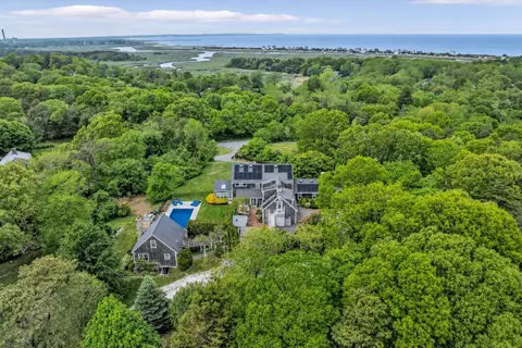 7 Hill Wood Way, East Sandwich, MA 02537
