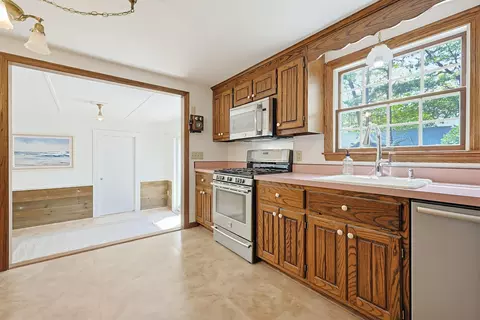 Kitchen - 556 Cotuit Rd, Mashpee, MA 02649 photo 5 of 5