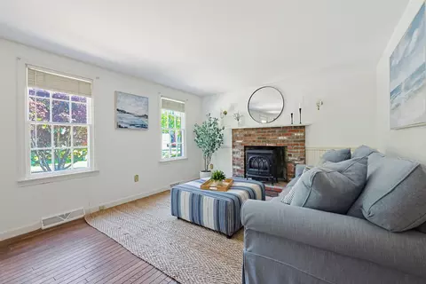 Living - 556 Cotuit Rd, Mashpee, MA 02649 photo 2 of 5