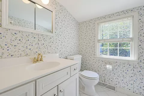Bath - 556 Cotuit Rd, Mashpee, MA 02649 photo 2 of 2