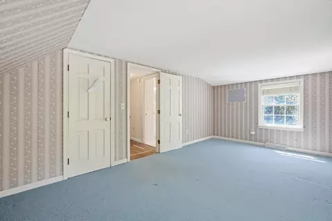 Bedroom - 556 Cotuit Rd, Mashpee, MA 02649 photo 8 of 9