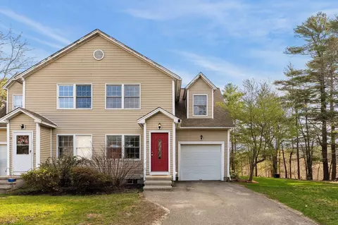 15 Carver Square Blvd UNIT 15, Carver, MA 02330