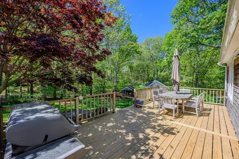 Exterior - 284 Braggs Ln, Barnstable, MA 02630 photo 14 of 21