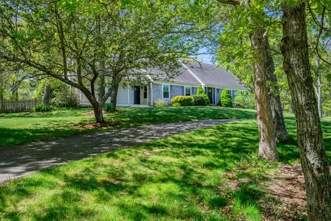 Exterior - 284 Braggs Ln, Barnstable, MA 02630 photo 10 of 21