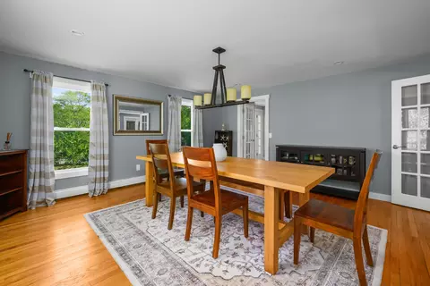 Dining - 284 Braggs Ln, Barnstable, MA 02630 photo 3 of 3