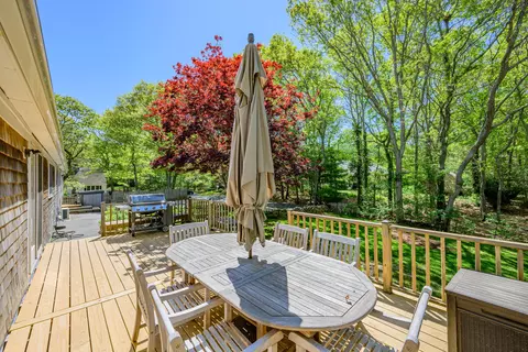 Exterior - 284 Braggs Ln, Barnstable, MA 02630 photo 16 of 21