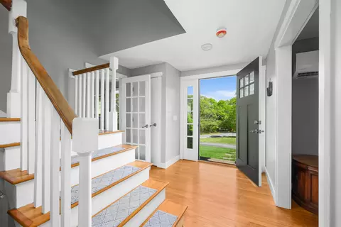 Entry Way - 284 Braggs Ln, Barnstable, MA 02630 photo 1 of 6