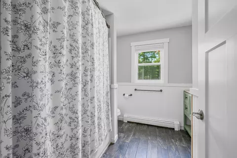Bath - 284 Braggs Ln, Barnstable, MA 02630 photo 2 of 3
