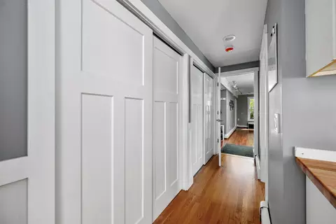 Entry Way - 284 Braggs Ln, Barnstable, MA 02630 photo 3 of 6