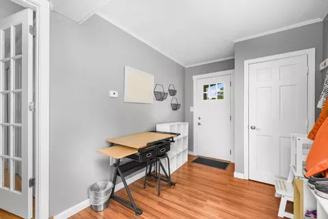 Entry Way - 284 Braggs Ln, Barnstable, MA 02630 photo 4 of 6