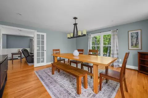 Dining - 284 Braggs Ln, Barnstable, MA 02630 photo 1 of 3