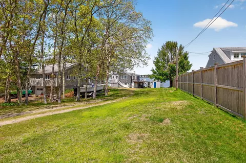 Exterior - 11 Clamshell Ln, Mashpee, MA 02649 photo 4 of 5