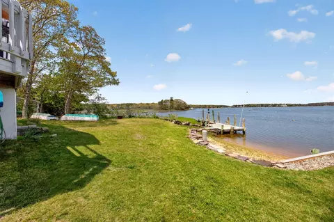 Exterior - 11 Clamshell Ln, Mashpee, MA 02649 photo 3 of 5