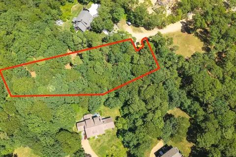 4 Wilsons Ln, Edgartown, MA 02539