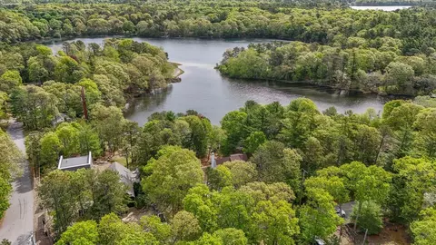 81 Sam Turner Rd, East Falmouth, MA 02536