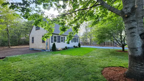 Exterior - 147 Chippingstone Rd, Marstons Mills, MA 02648 photo 8 of 9