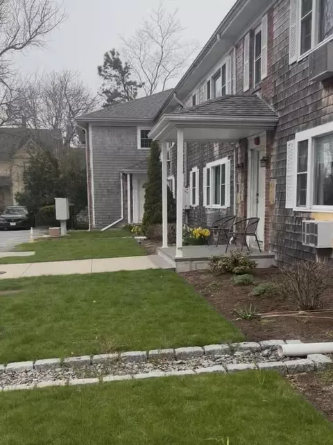 428 Main St #1-5, West Dennis, MA 02670