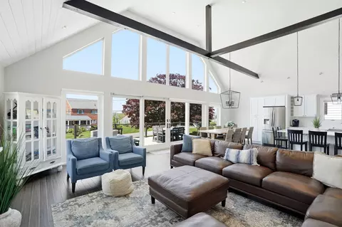 Living - 4 Cross Rd, Bourne, MA 02532 photo 1 of 5