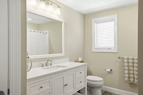 Bath - 4 Cross Rd, Bourne, MA 02532 photo 1 of 3